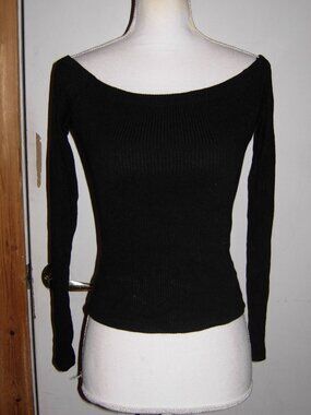 Black Ribbed Long Sleeve Off-Shoulder Crop Top M
